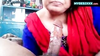 Desperate randi bhabhi sucking her client big dick