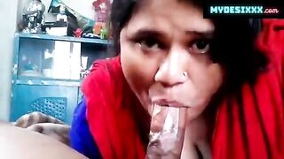 Desperate randi bhabhi sucking her client big dick