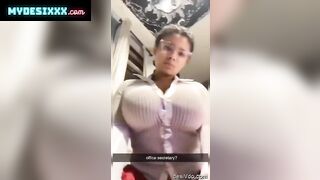 Huge boobs teen secreatary giving a blowjob to boss