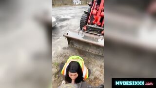 Construction worker girl sucked engineer dick at work site publicly