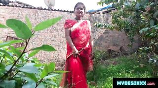 Newly married hot iIndian bhabhi outdoor real sex video