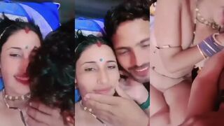 Small tites or chikni chut wali sexy bhabhi devar k sath banai nude selfie