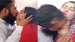Paki muslim jija sali sex mms part 1