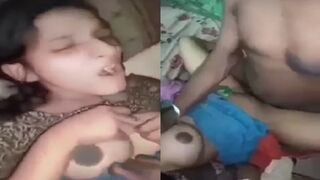 Village big boobs bhabhi loud moan dete hue chudi