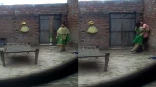 Village dehati lover ka kisssing romance