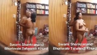 Tharki swamiji ka hidden cam sex mms