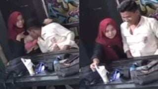 Restautant k andar chusa muslim girlfriend k boobs hilaya lund