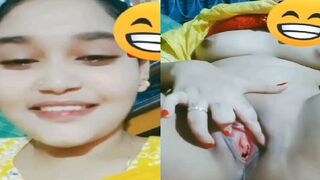 Beautiful sexy girl nai dikhai apni sexy chut
