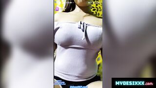 Insta queen nikki full boobs show and pressing