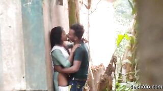 Nighbor secretly made video of young college girl outdoor sex part 2