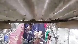 Village bhabhi quick fuck with neighbor and someone secretly record her video