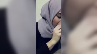 Horny hijab girl sucking big cock with pleasure